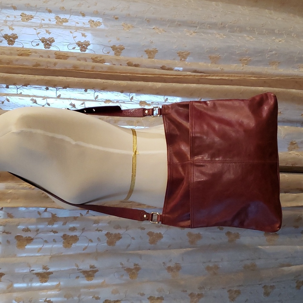 HOBO  VINTAGE LORNA Distressed Leather Crossbody Bag ~ Burgundy